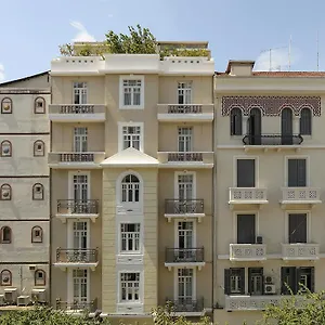 κάντε κράτηση εδώ